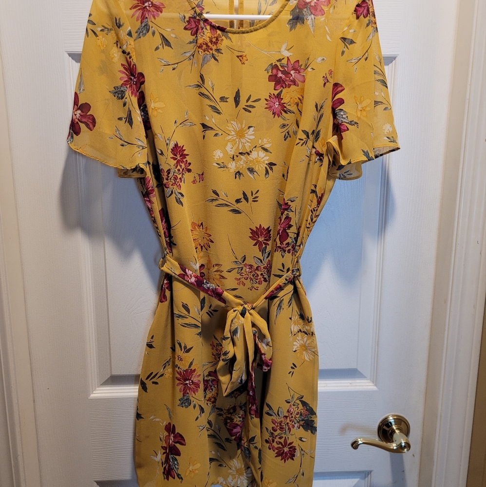 Dynamite yellow floral summer dress (US L)